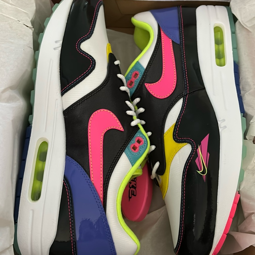 Nike air max 1 hyper pink